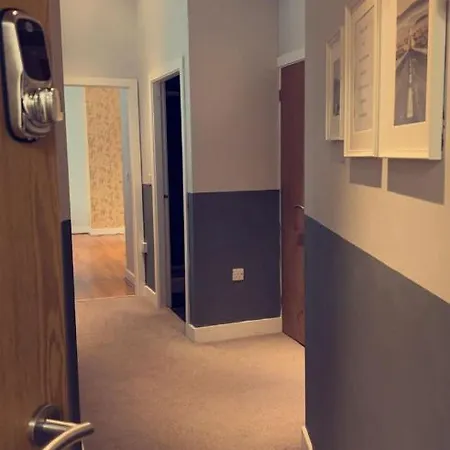 Apartman The Law House By The Opulence - Free Centre Parking