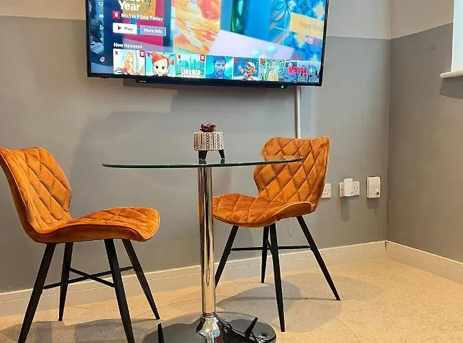 The Law House By The Opulence - Free Centre Parking *