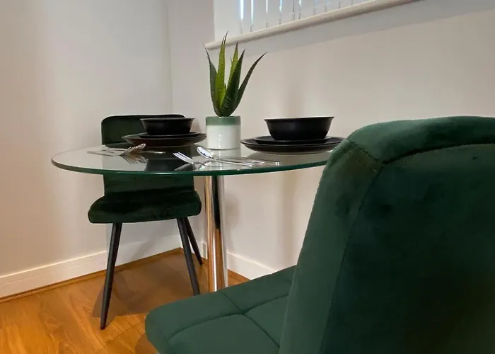 The Law House By The Opulence - Free Centre Parking