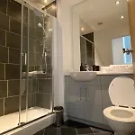 The Law House By The Opulence - Free Centre Parking Bradford (West Yorkshire)