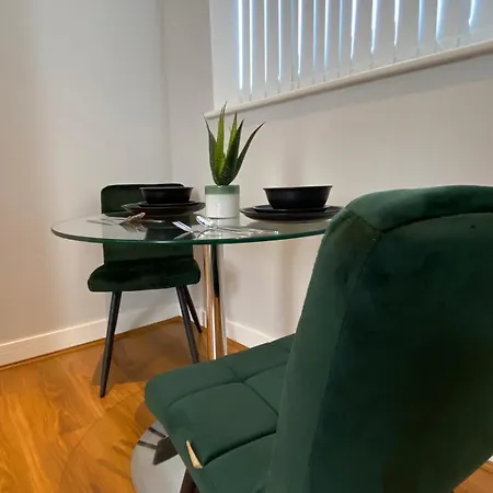 The Law House By The Opulence - Free Centre Parking